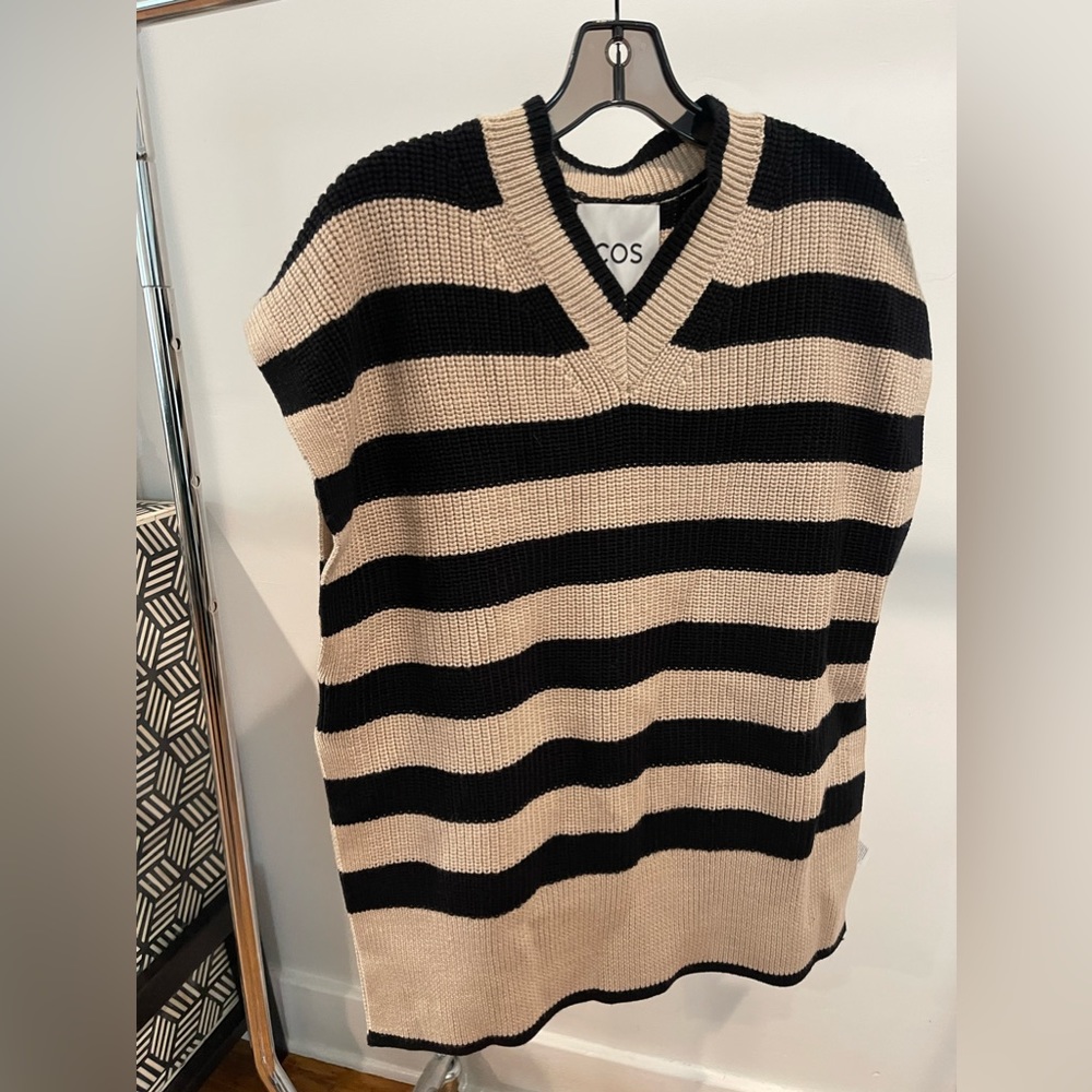 COS STRIPED SWEATER VEST